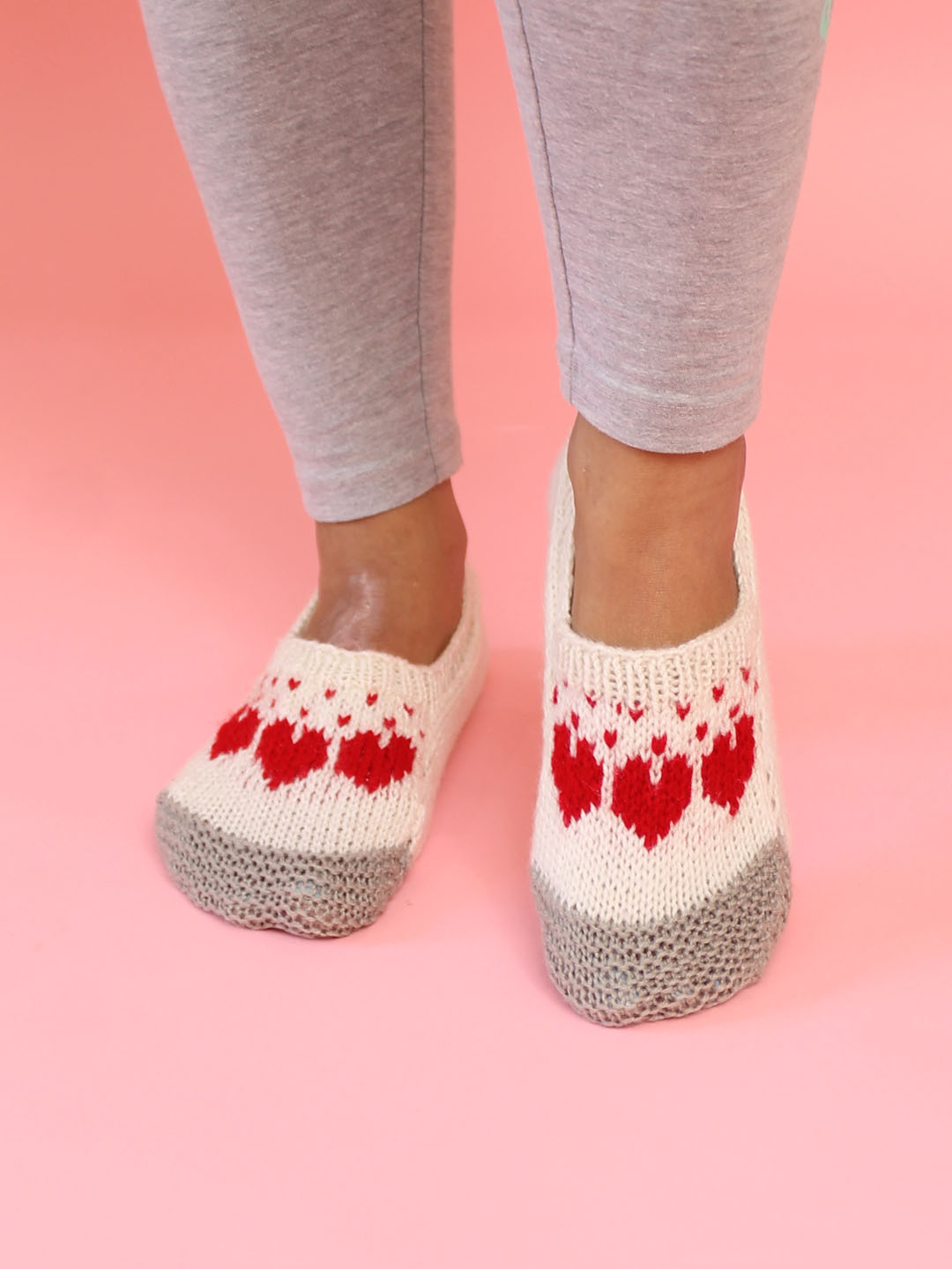 Velvery Handknitted Womens Heart Detailing Socks-Cream & Red