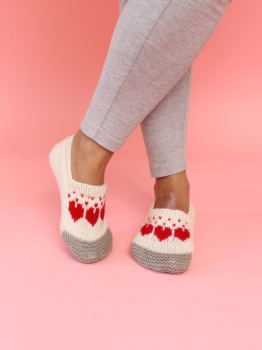 Velvery Handknitted Womens Heart Detailing Socks-Cream & Red