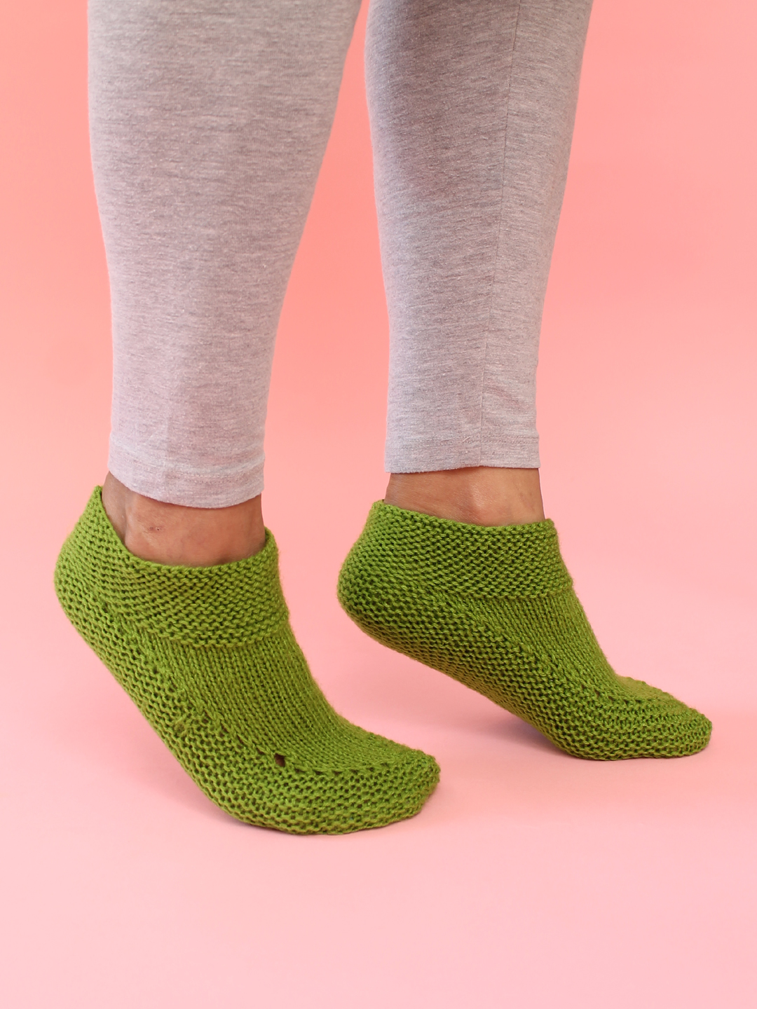 Velvery Handmade Knitted Womens Self Design Socks-Green