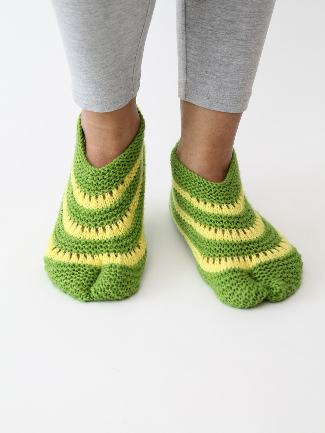 Velvery Handknitted Self Design Socks - Green