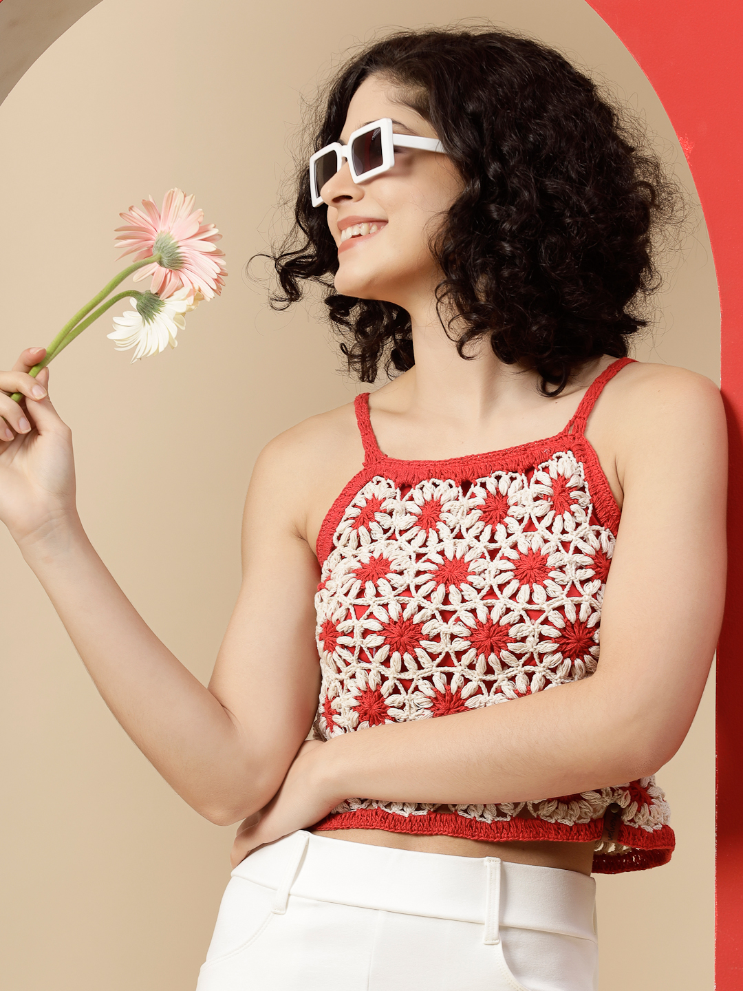 Velvery Daisy Flower Crochet Tank Top - Red
