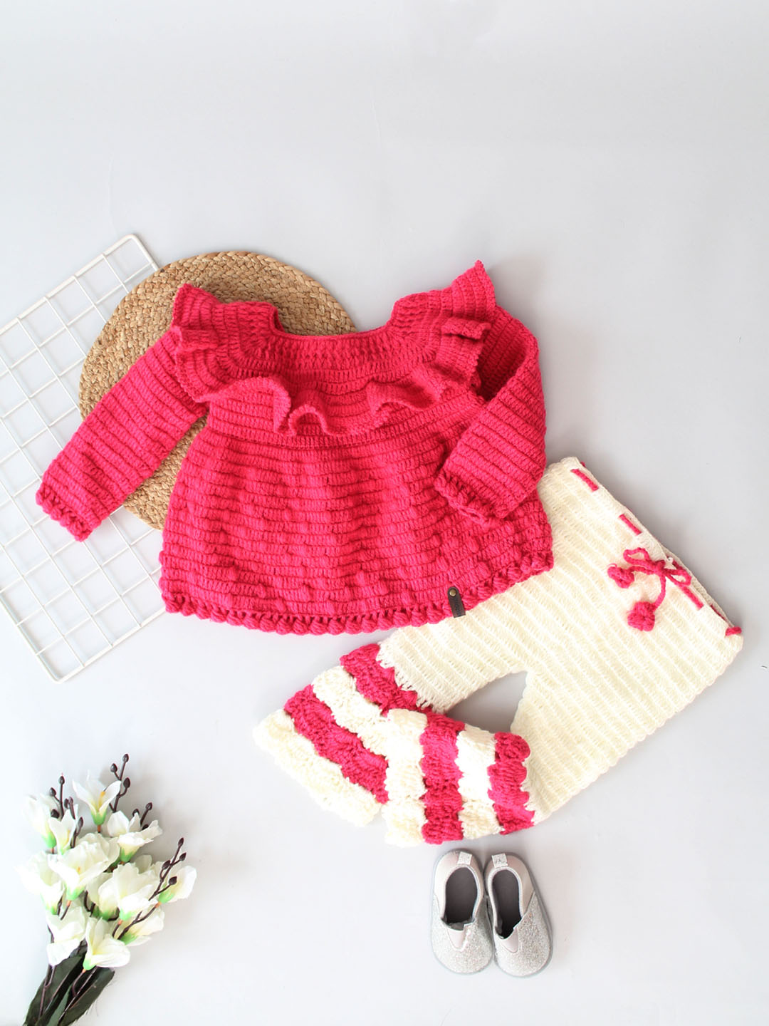 Woonie Crochet Full Sleeves Sweater with Sharara - Pink