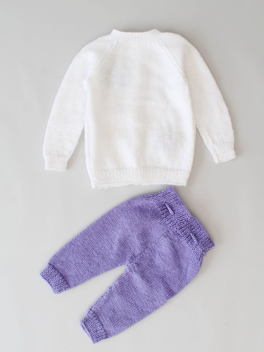 Woonie Front Open Sweater & Pants Set with cap & socks-White