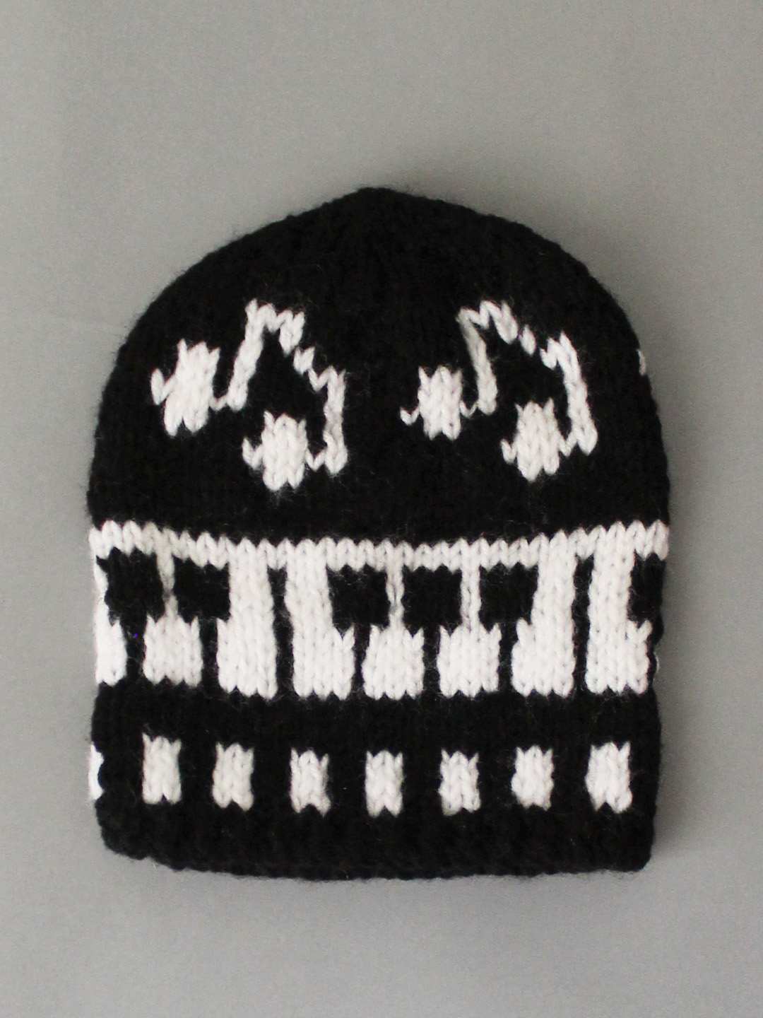 Woonie Handknitted Music Note Beanie - Black
