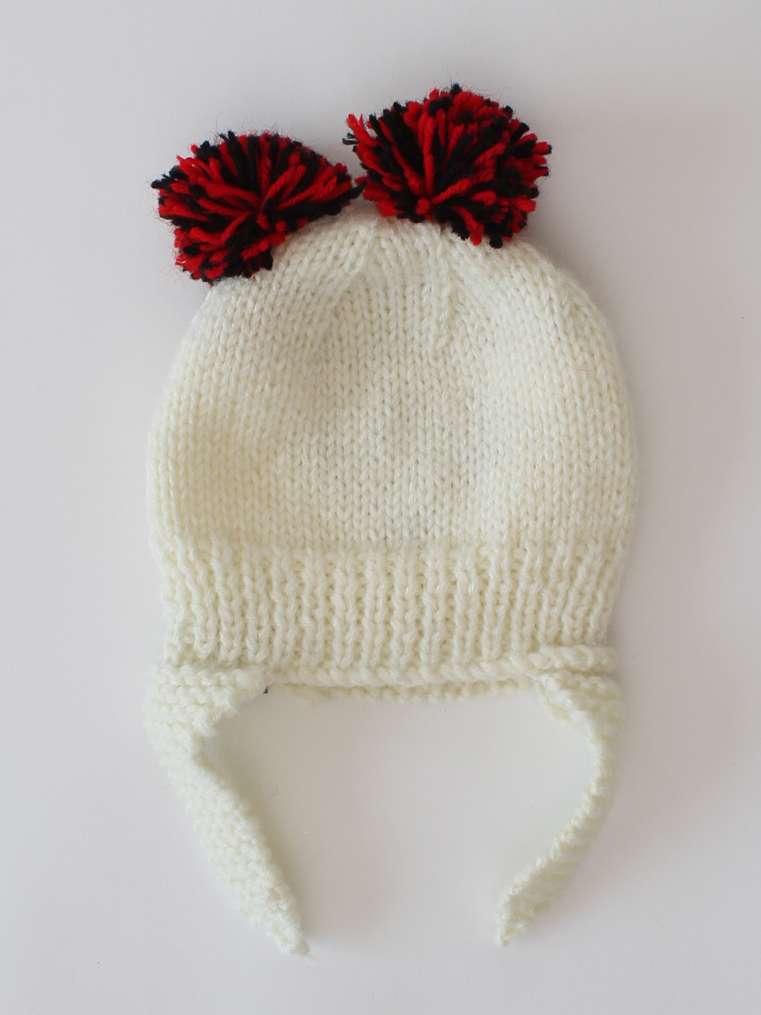 Woonie Heart Detailed Handmade Knitted Cap - off-White