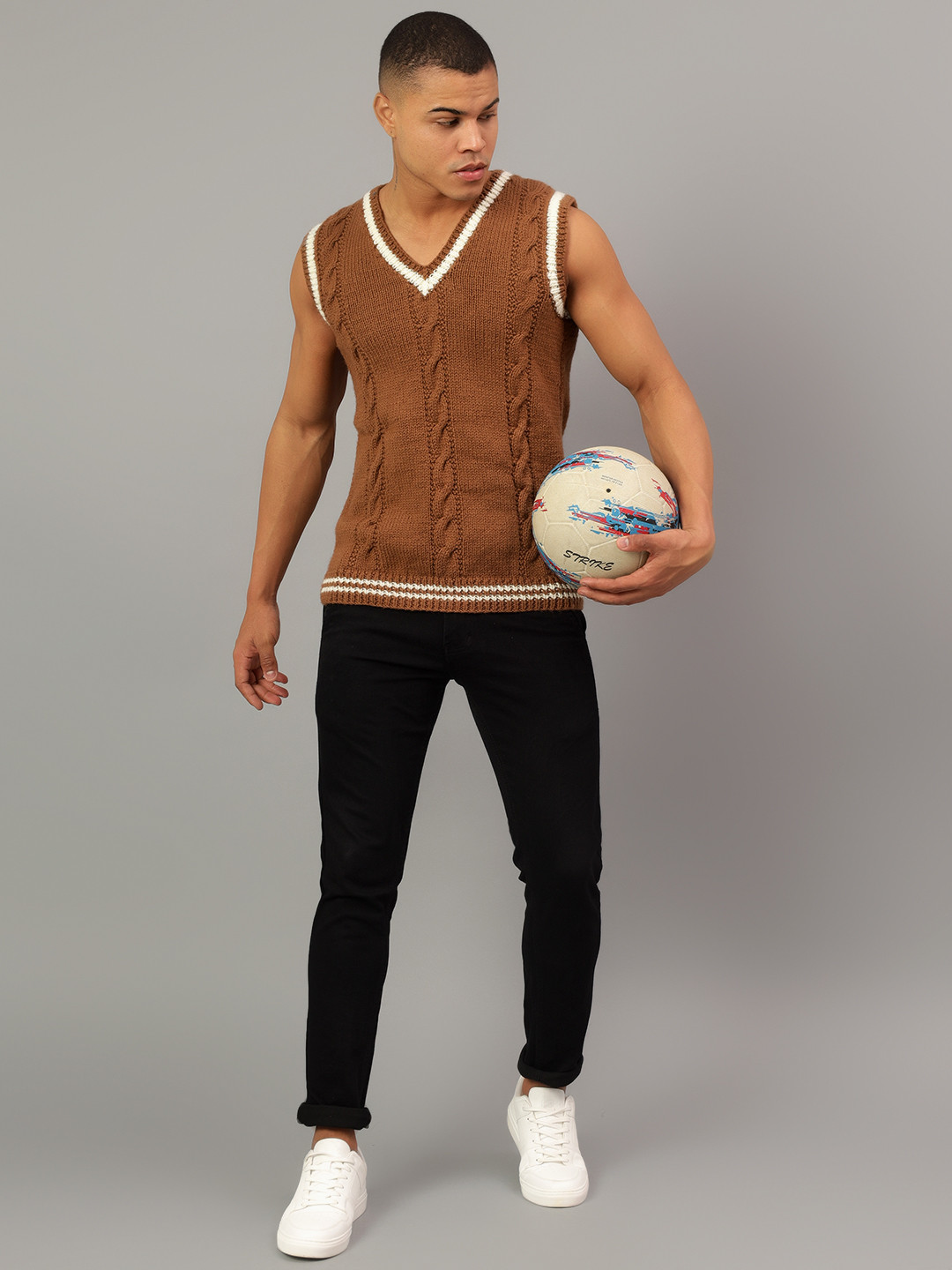 Handmade Cable Knit Sleeveless Sweater for Men Brown
