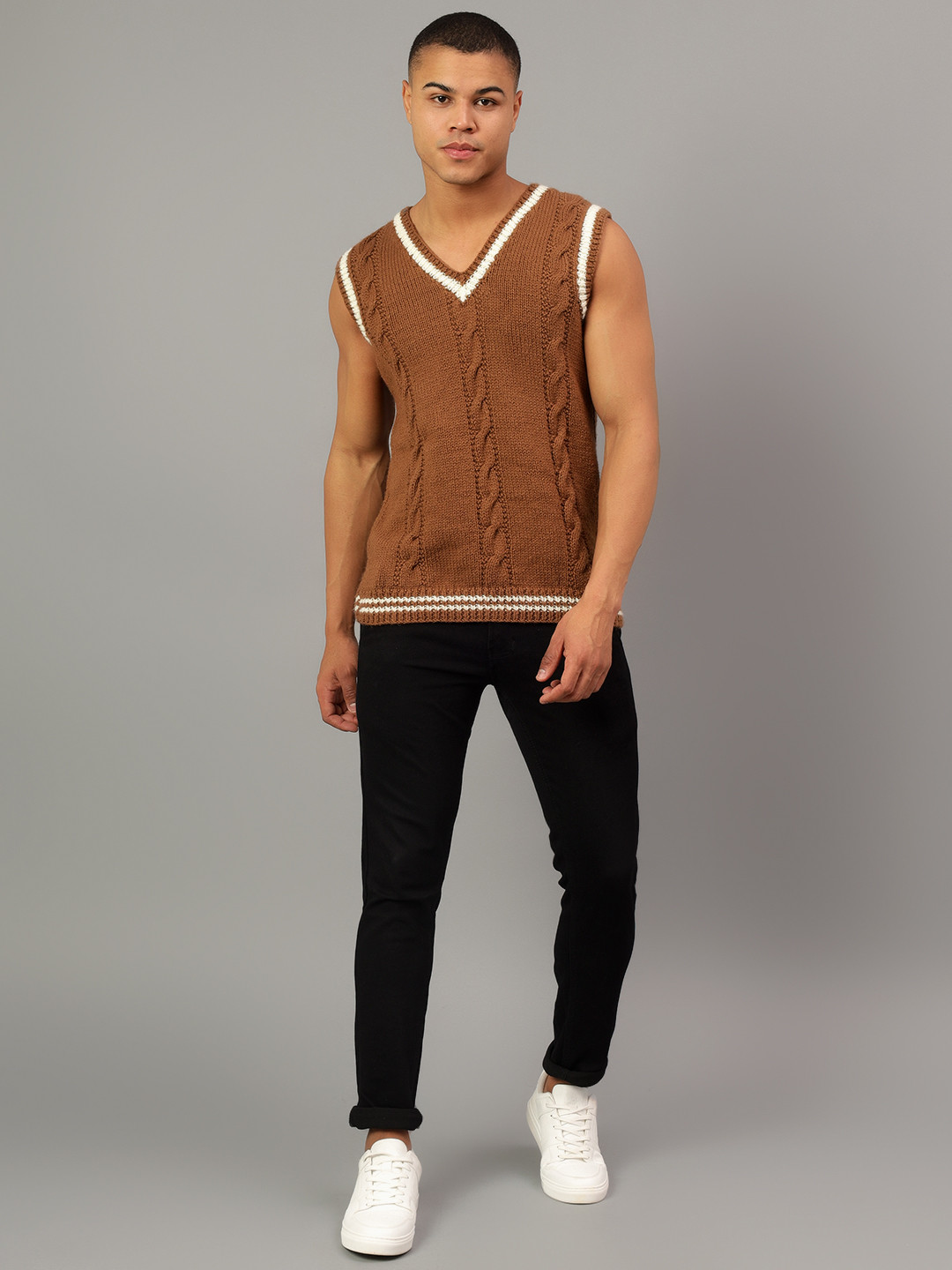 Handmade Cable Knit Sleeveless Sweater for Men - Brown