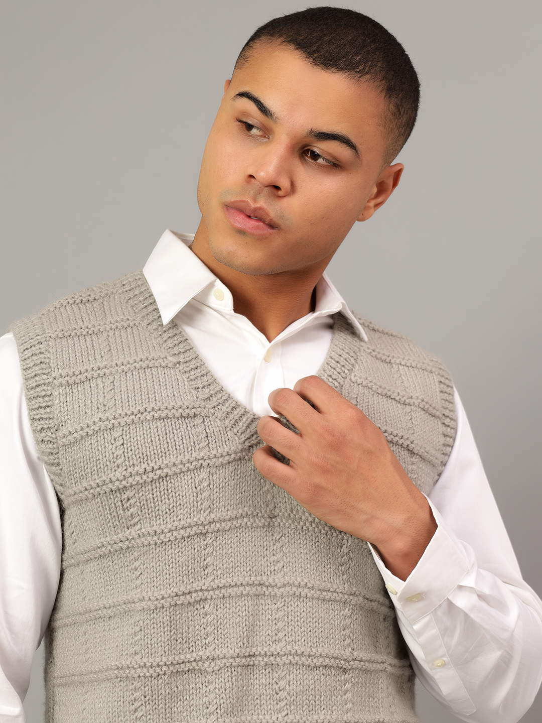 Handcrafted Sleeveless Jumper for Gents - Grey