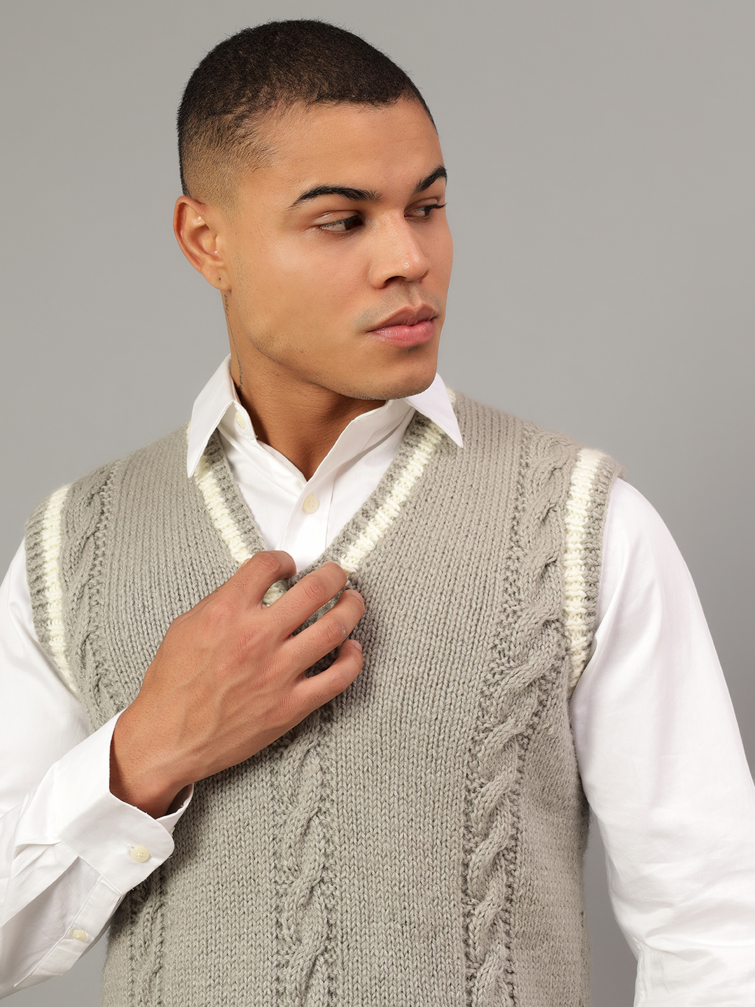 Handmade Cable Knit Sleeveless Pullover For Men Grey