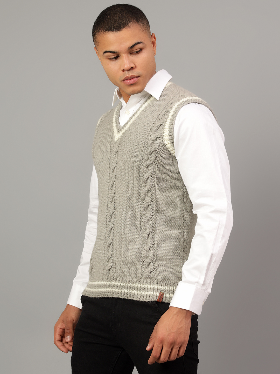 Handmade Cable Knit Sleeveless Pullover For Men - Grey
