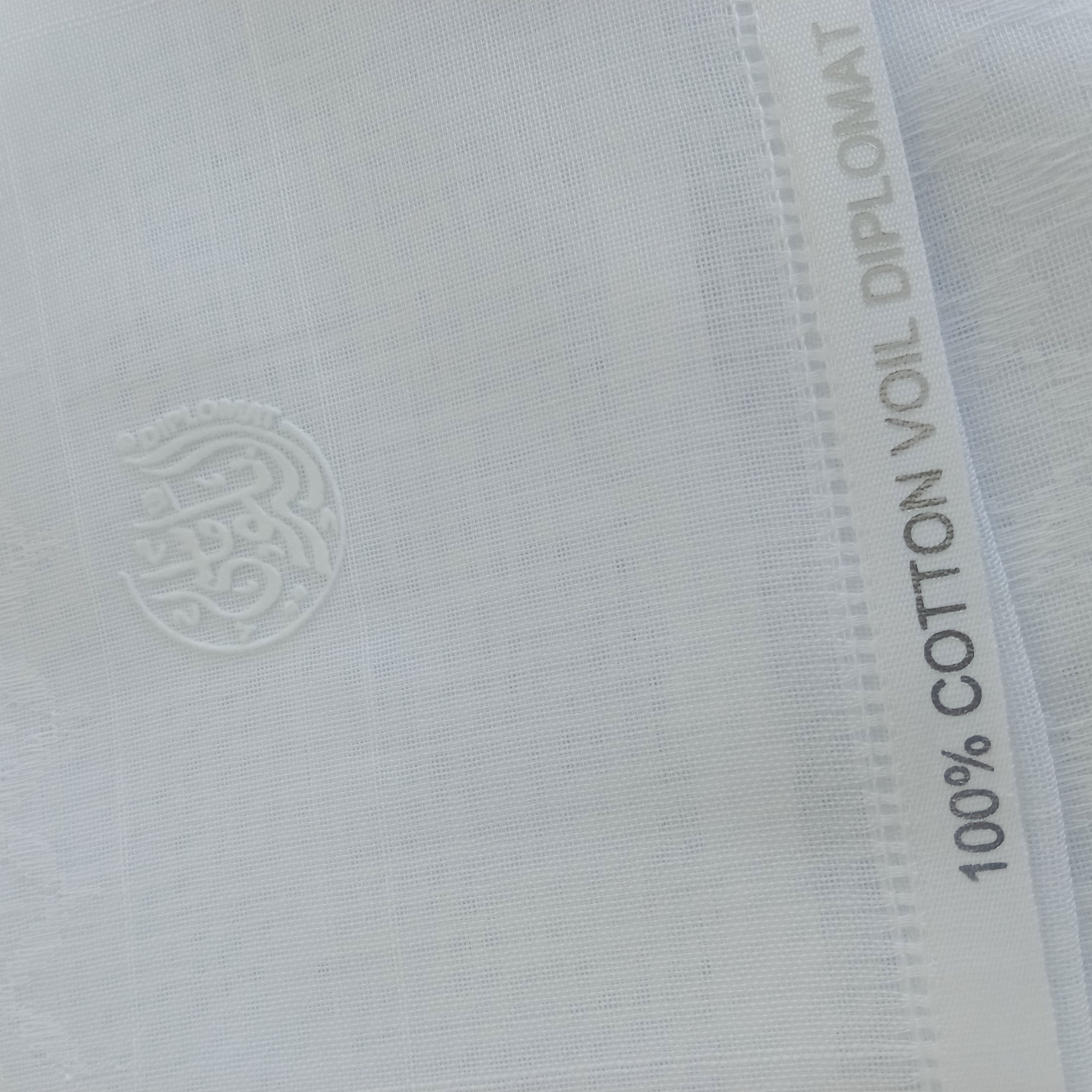    100        52  55  SHIMAG WHITE DIPLOMAT SIZE 52  55