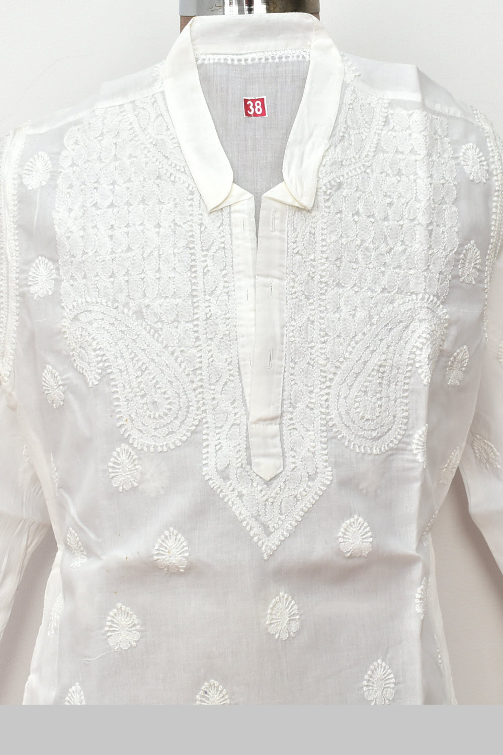 S 38 White Hand Embroidered Chikankari Mens Kurta 13705