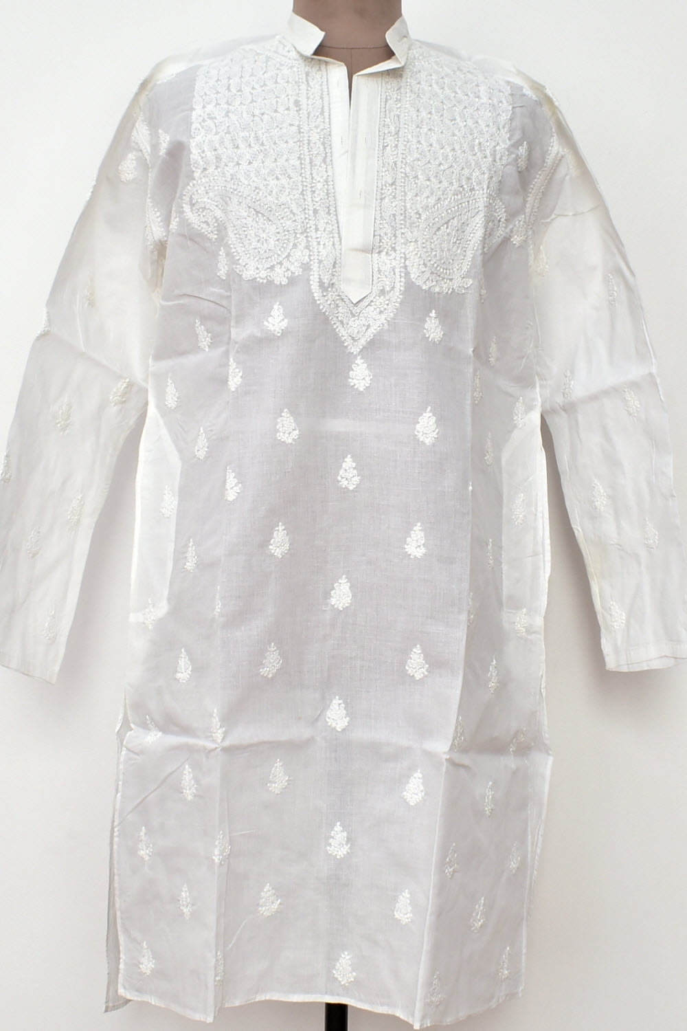XL 44 White Hand Embroidered Chikankari Mens Kurta 13708