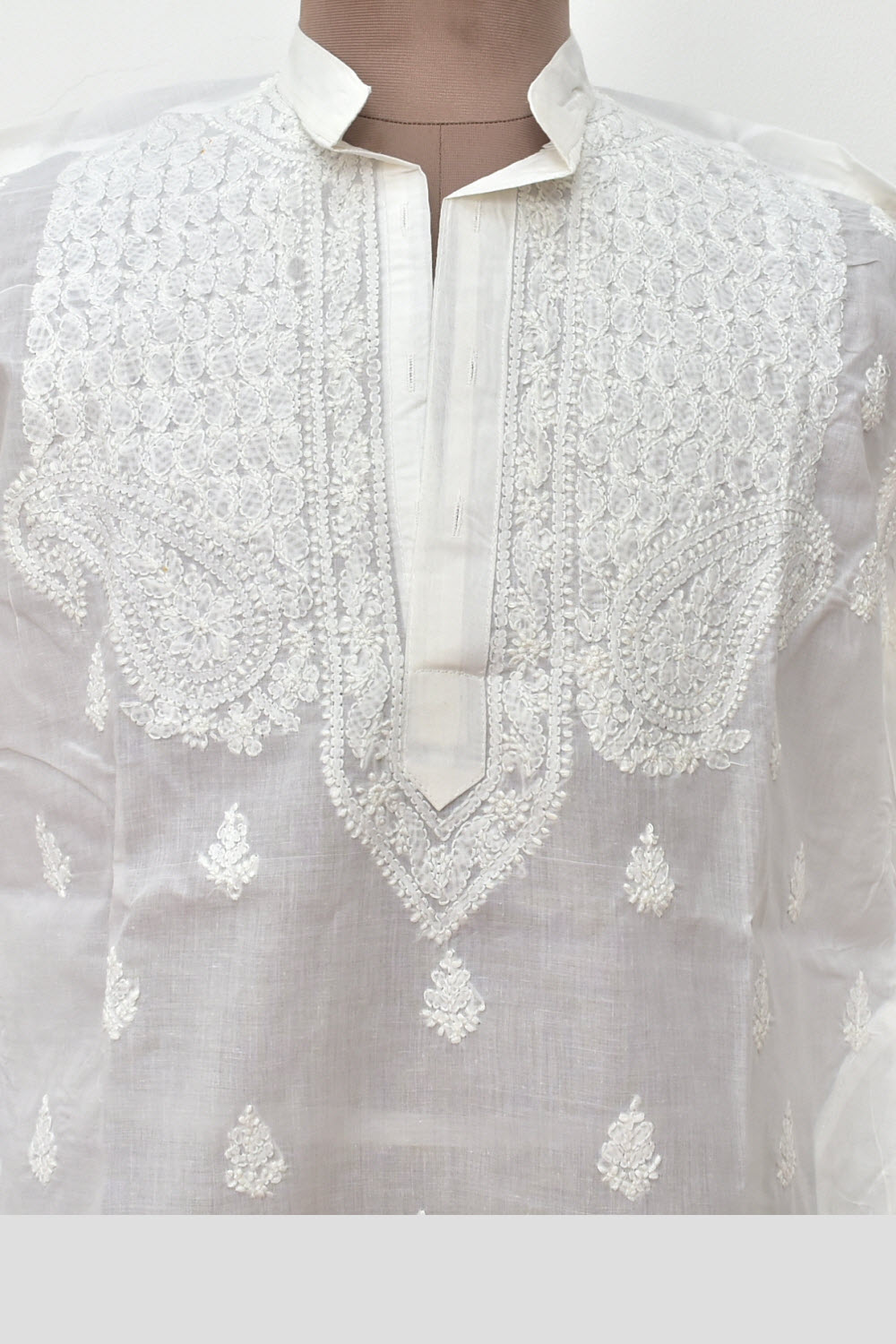 XL 44 White Hand Embroidered Chikankari Mens Kurta 13708