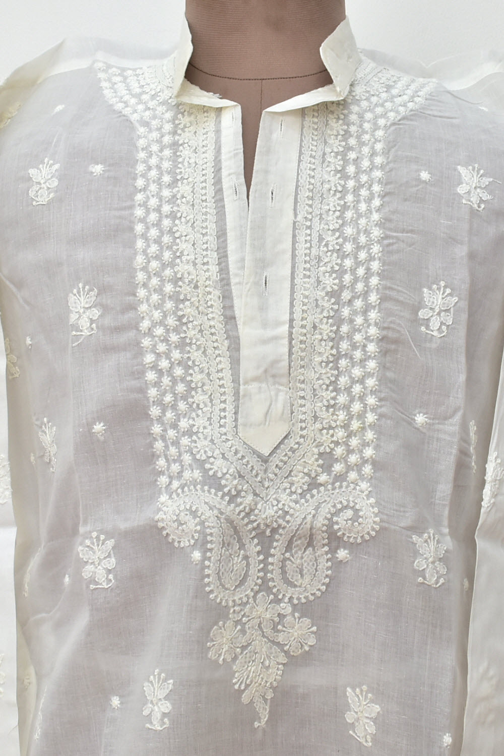 XL 44 White Hand Embroidered Chikankari Mens Kurta 13712