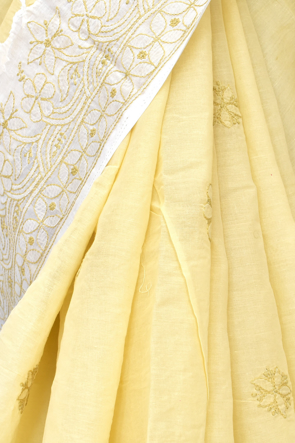 Beige White Hand-Embroidered Lucknowi Chikankari Cotton Saree with Blouse Daraz work 15063
