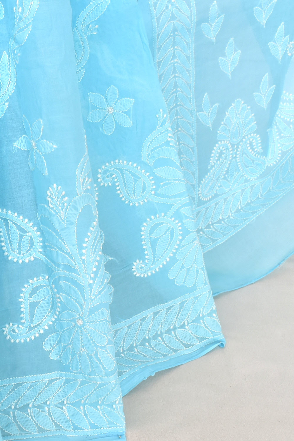 Sky Blue Hand-Embroidered Lucknowi Chikankari Cotton Saree with Blouse Rich Pallu 15071