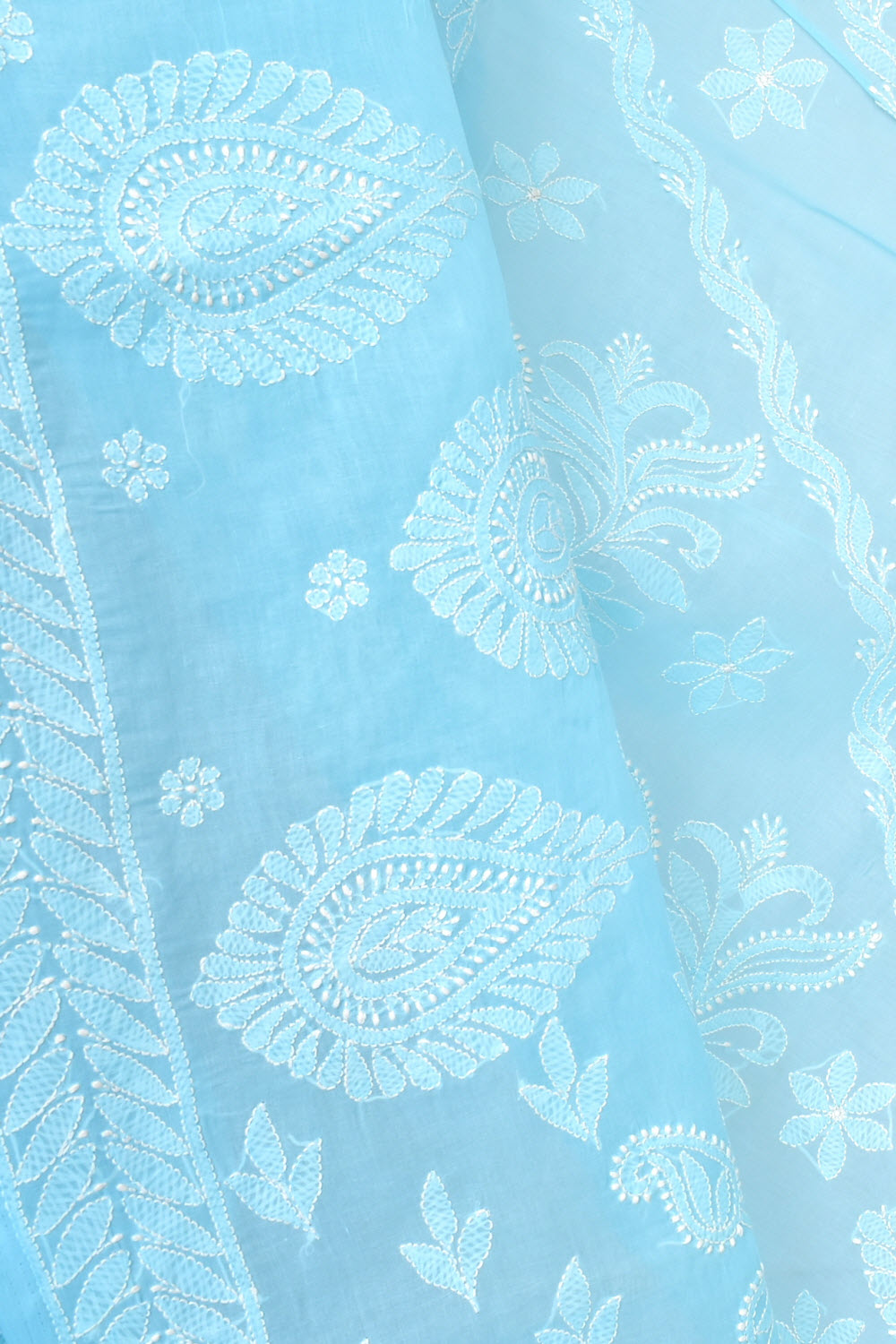 Sky Blue Hand-Embroidered Lucknowi Chikankari Cotton Saree with Blouse Rich Pallu 15071