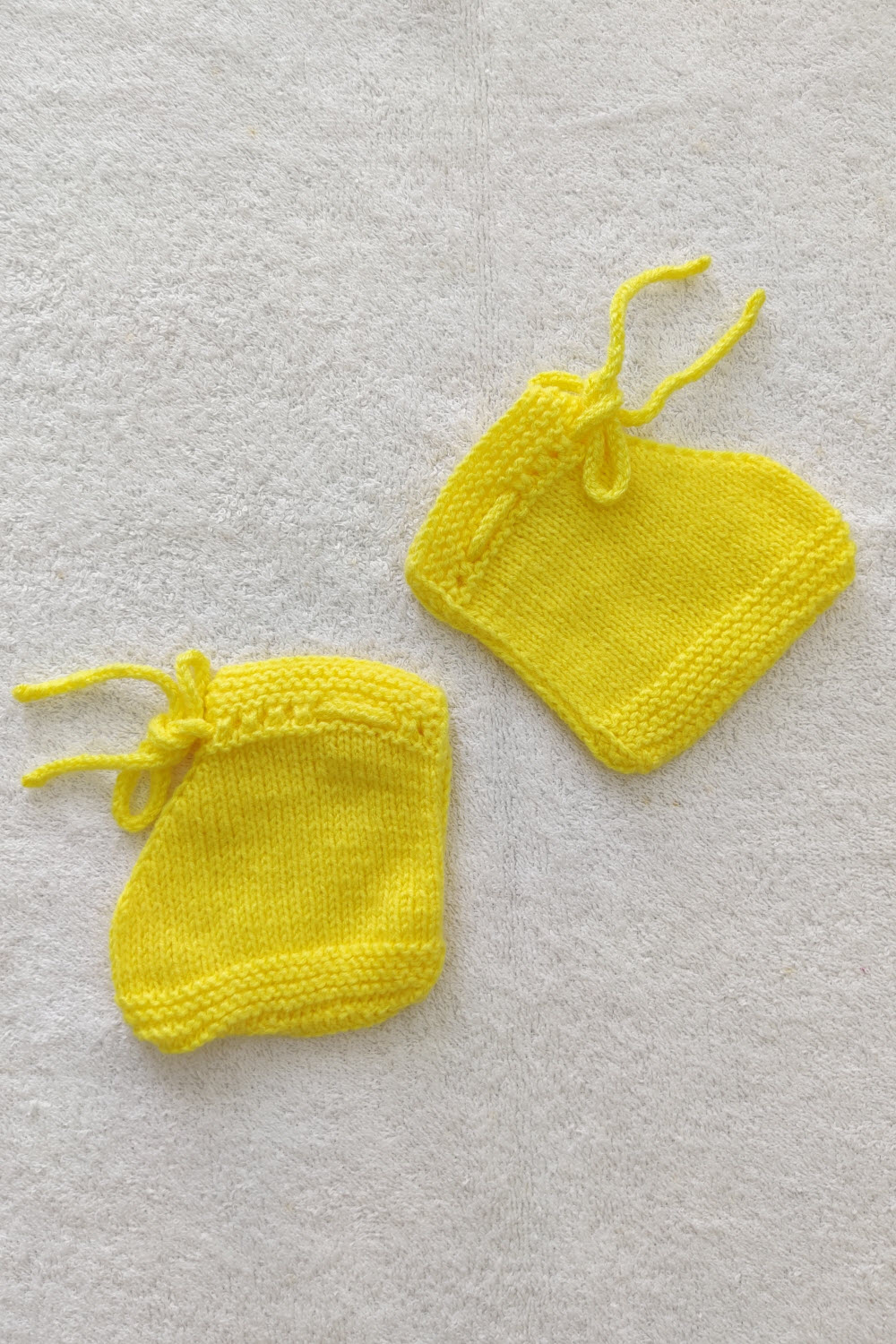 24-30 Months Yellow Hand Knitted Sweater with Socks for Kids with Chrochet Border 16021
