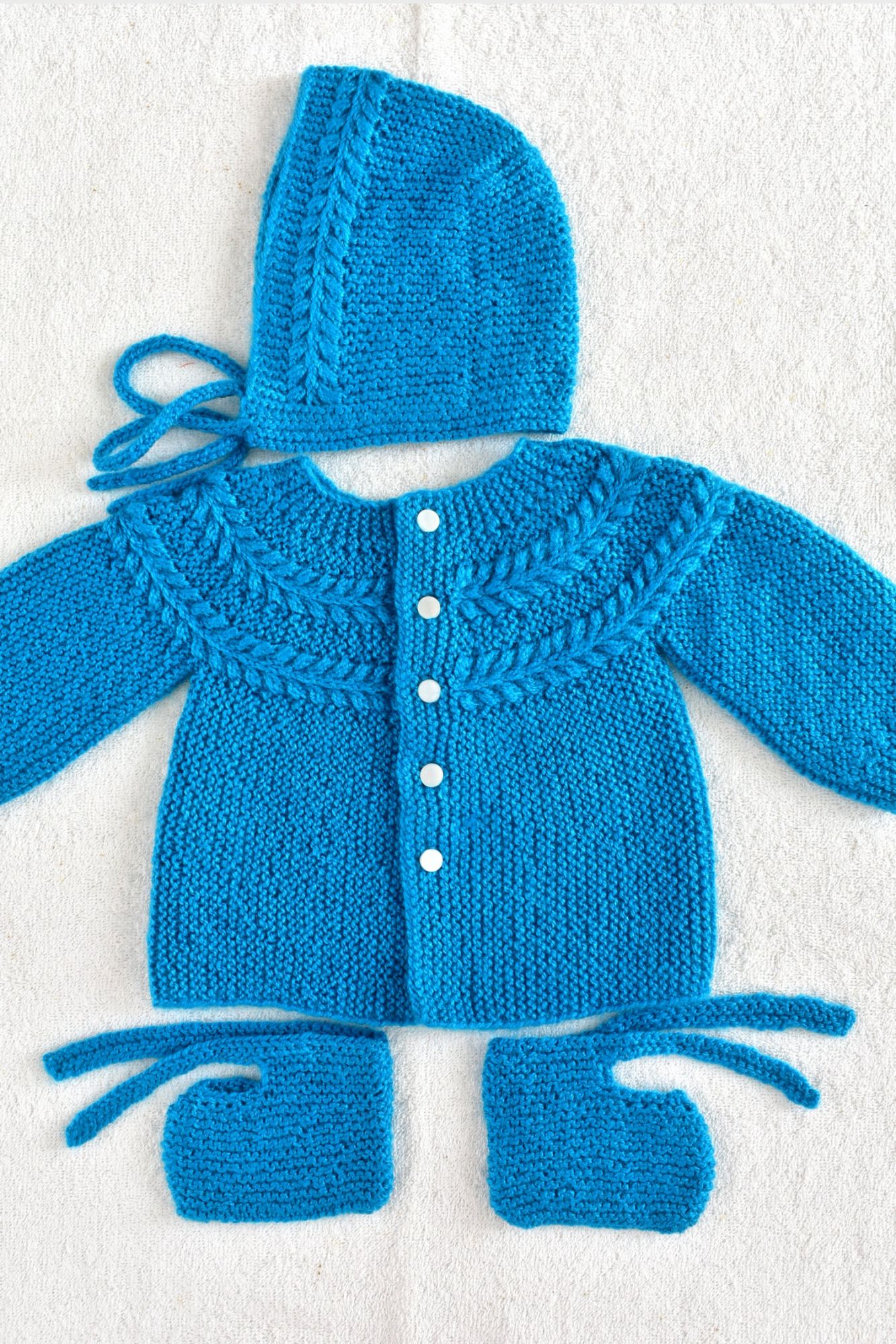 6 to 12 Months Pherozi Hand Knitted Sweater with Cap and Socks for Kids 16027