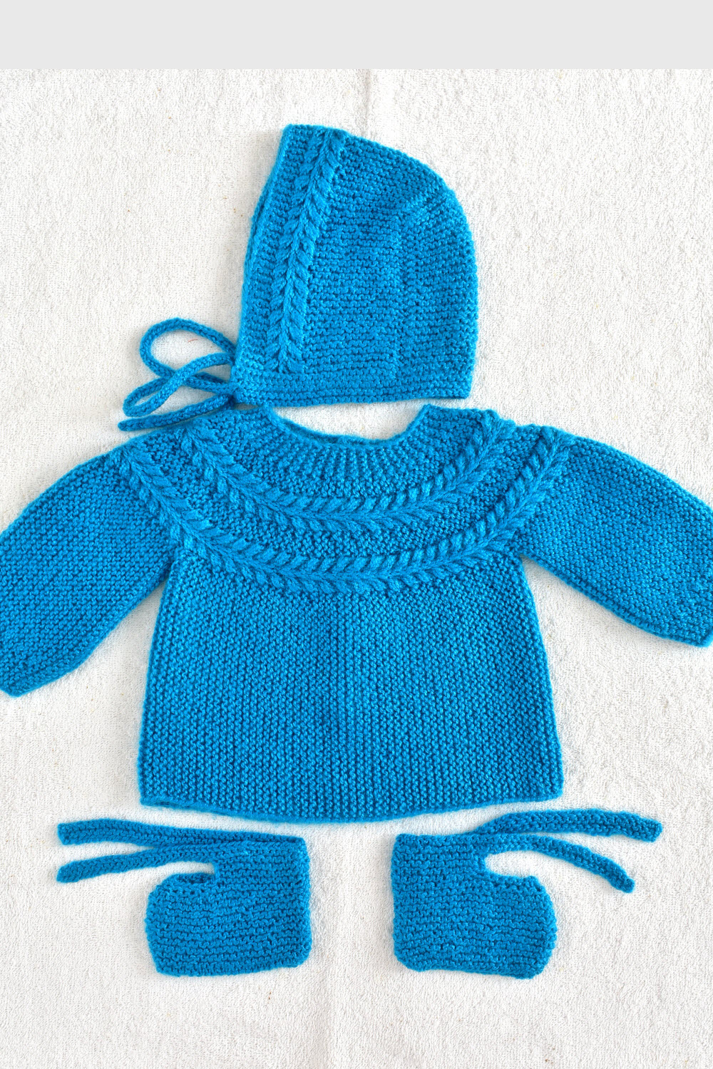 6 to 12 Months  Pherozi Hand Knitted Sweater with Cap and Socks for Kids 16027
