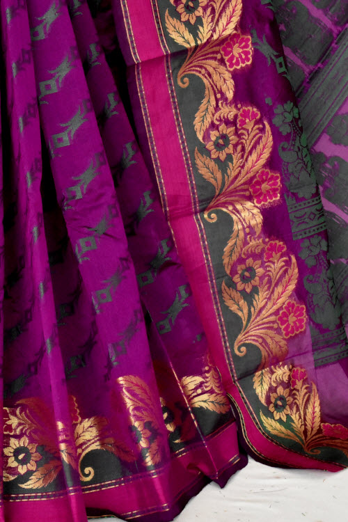 Magenta Handloom Banarasi Kora Cotton Saree with Blouse 16225