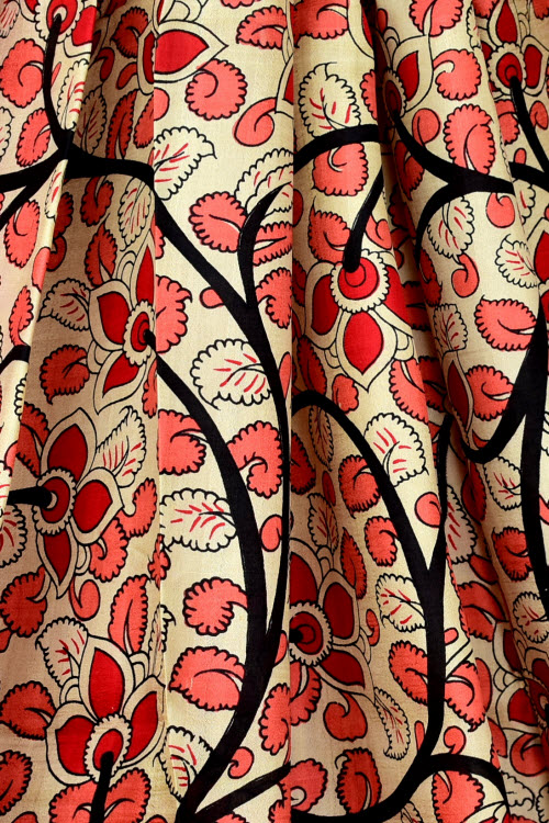 Red-Black Double Knitted Handloom Pure Silk Saree