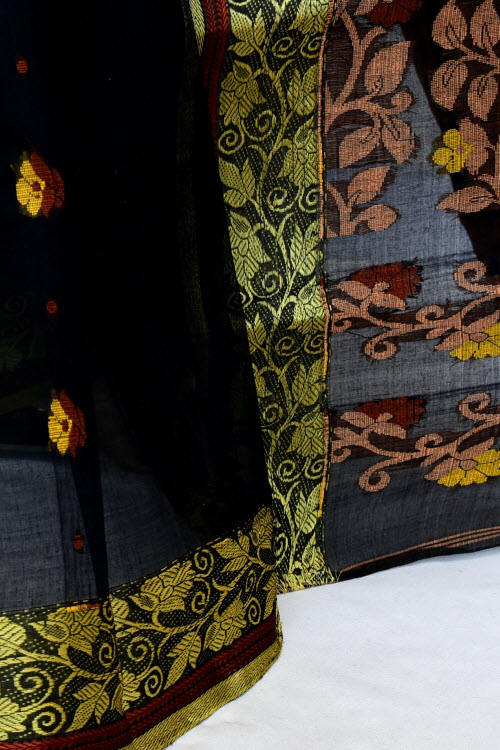 Black Handwoven Tant Cotton Saree 17121