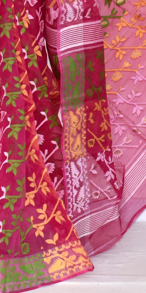 Rani Pink Handlwoven Jamdani Tant Cotton Saree 17221