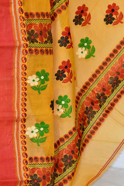 Yellow Handwoven Tant Cotton Saree 17241