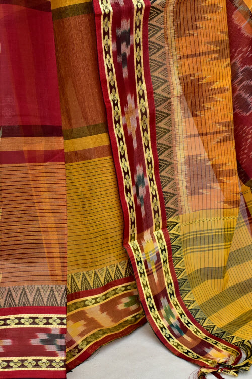 Yellow-Maroon Handwoven Tant Cotton Saree 17256