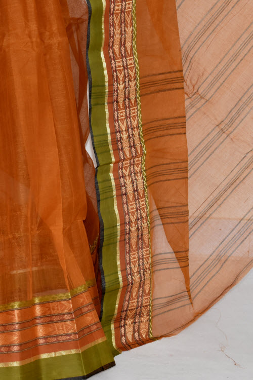 Brown Handwoven Tant Cotton Saree