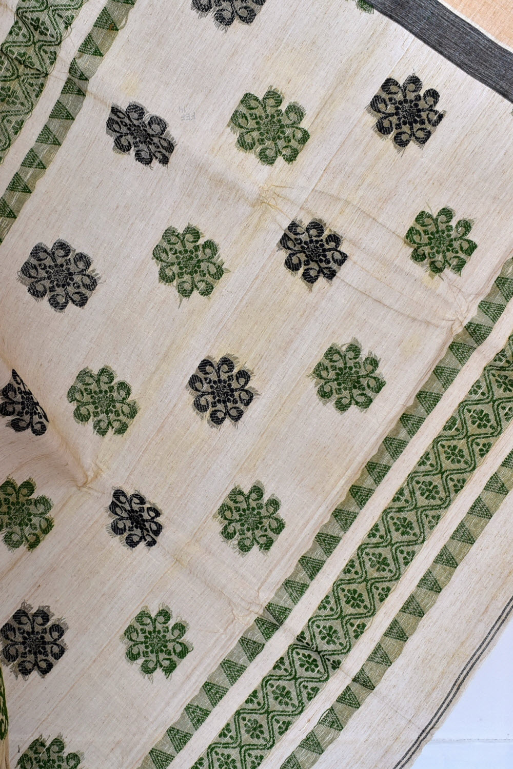 Fawn Handwoven Tant Cotton Saree 17465