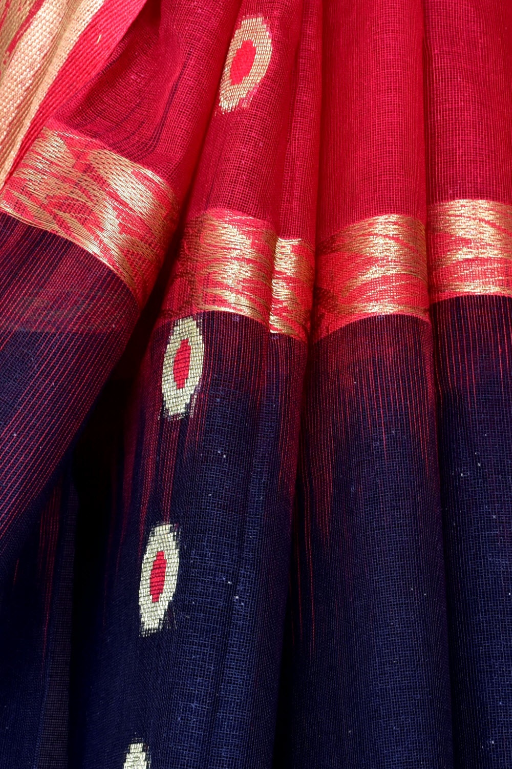 Black-Red Handwoven Tant Cotton Saree 17473