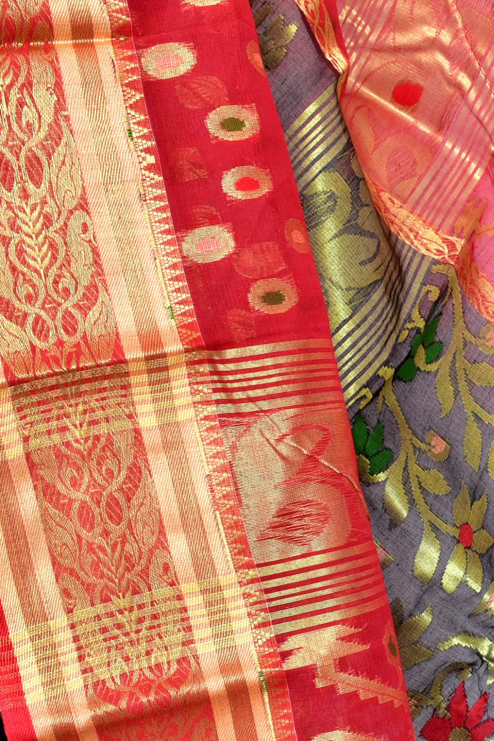 Black-Red Handwoven Tant Cotton Saree 17473