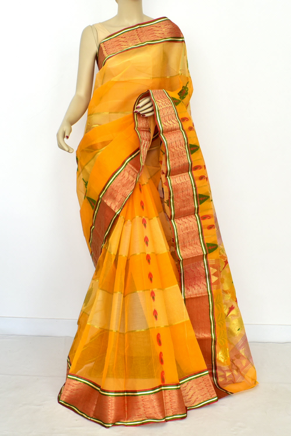 Turmeric Yellow Handwoven Tant Cotton Saree 17491