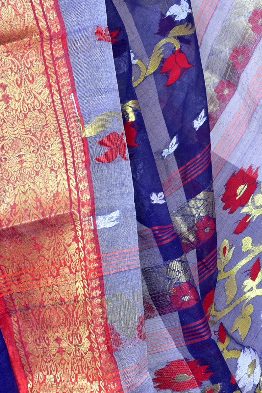 Blue-Red Handwoven Tant Cotton Saree 17516