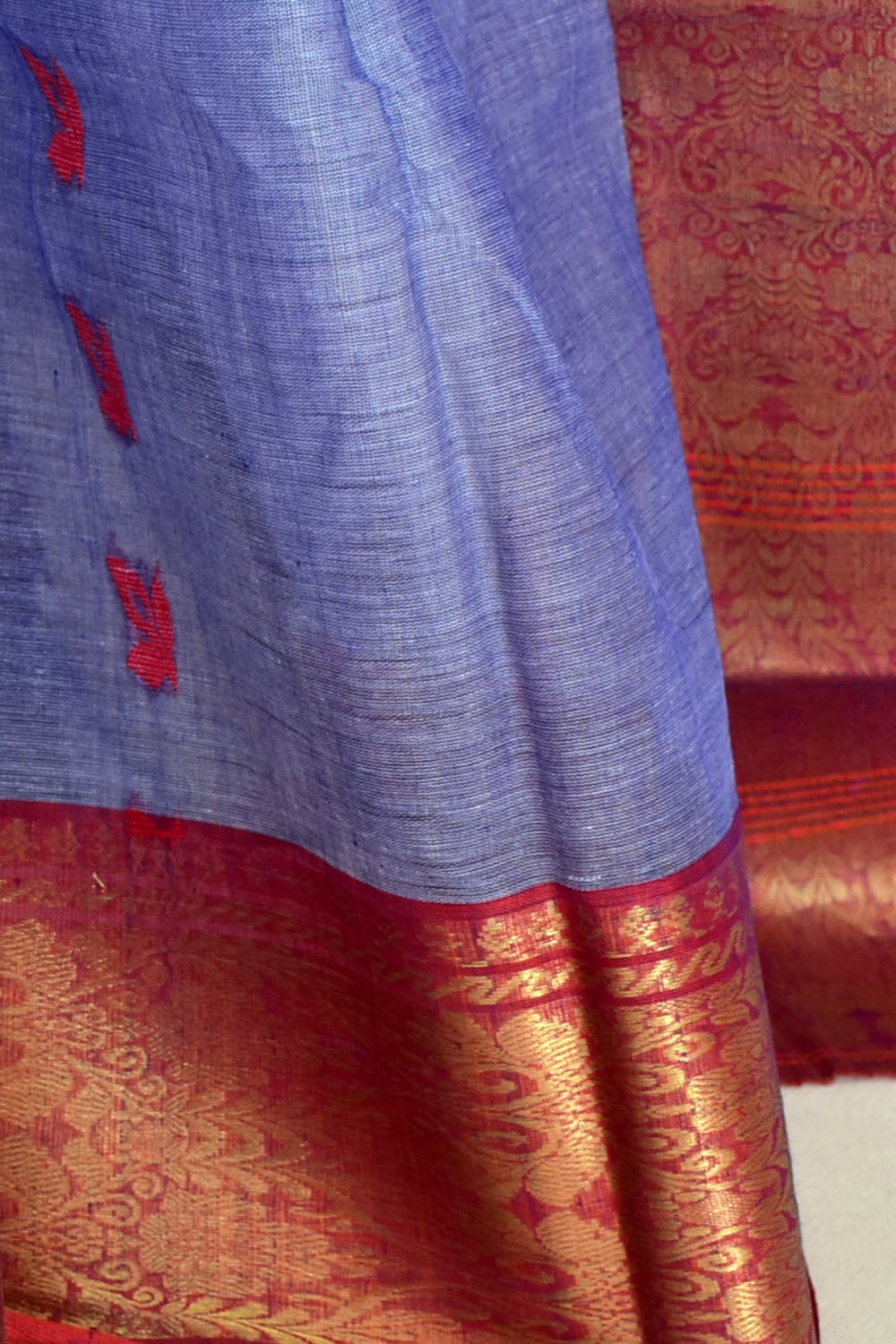Blue-Red Handwoven Tant Cotton Saree 17516