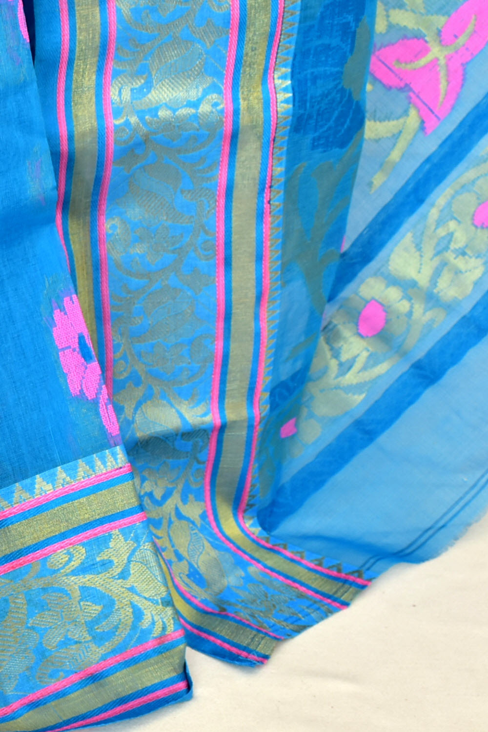 Pherozi Blue-Pink Handloom Tant Cotton Saree
