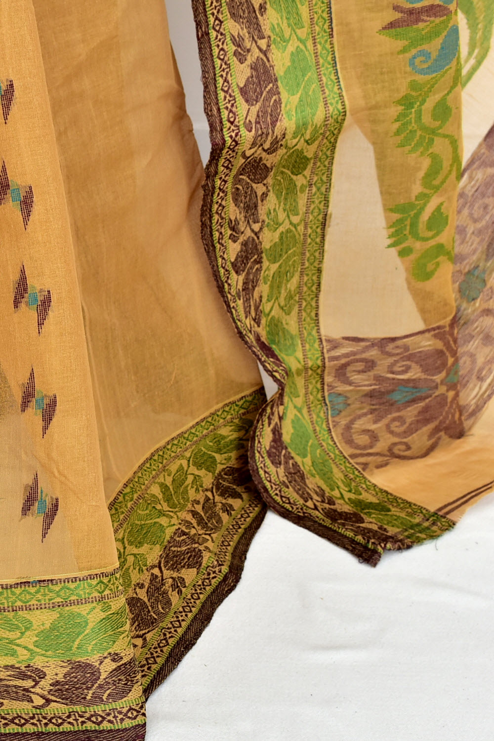 Fawn Handloom Tant Cotton Saree