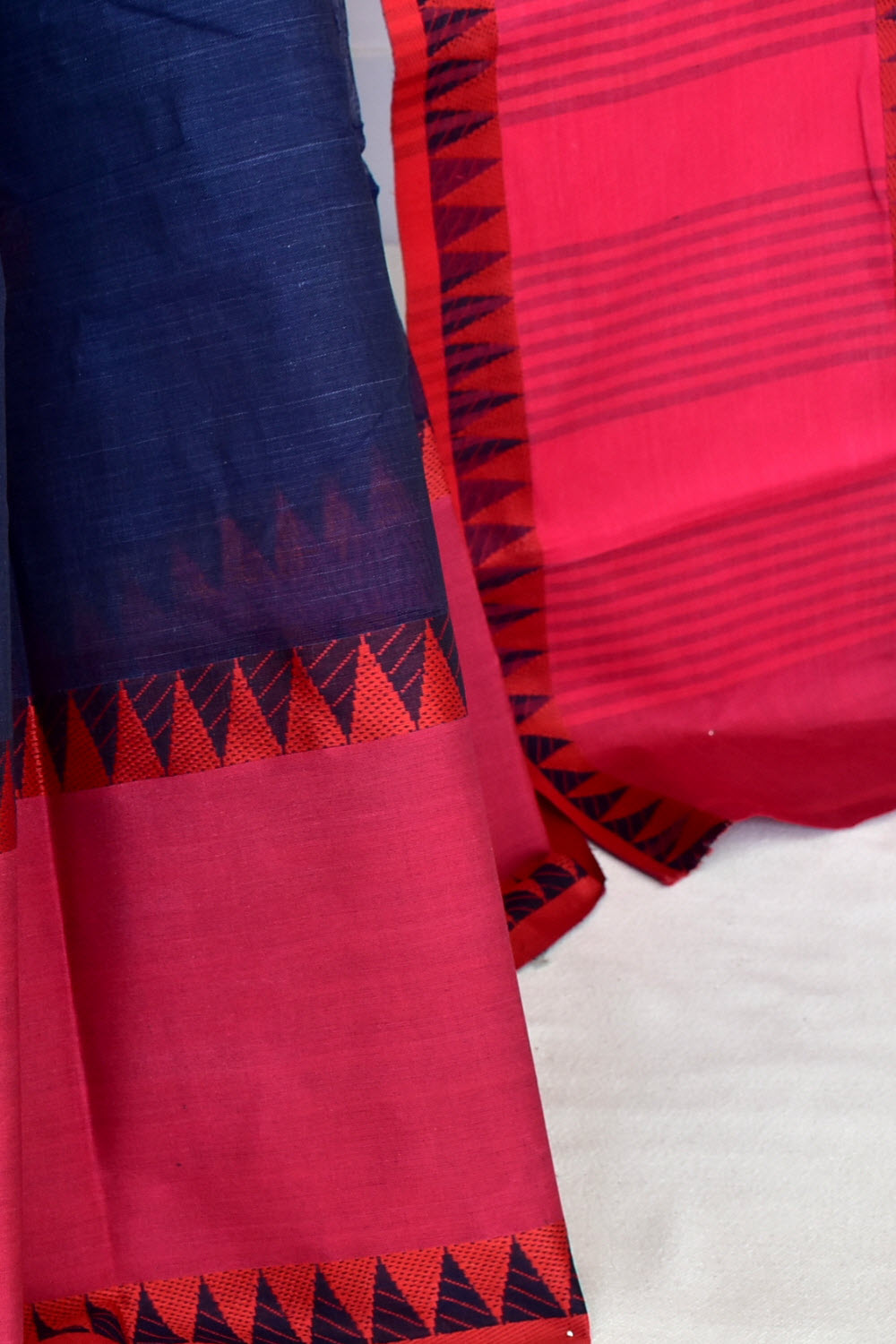 Nevy Blue Red Handloom Tant Cotton Saree with Blouse 17587