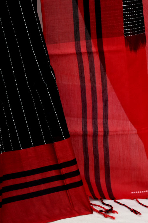 Black-Red Handloom Soft Cotton Tant Saree