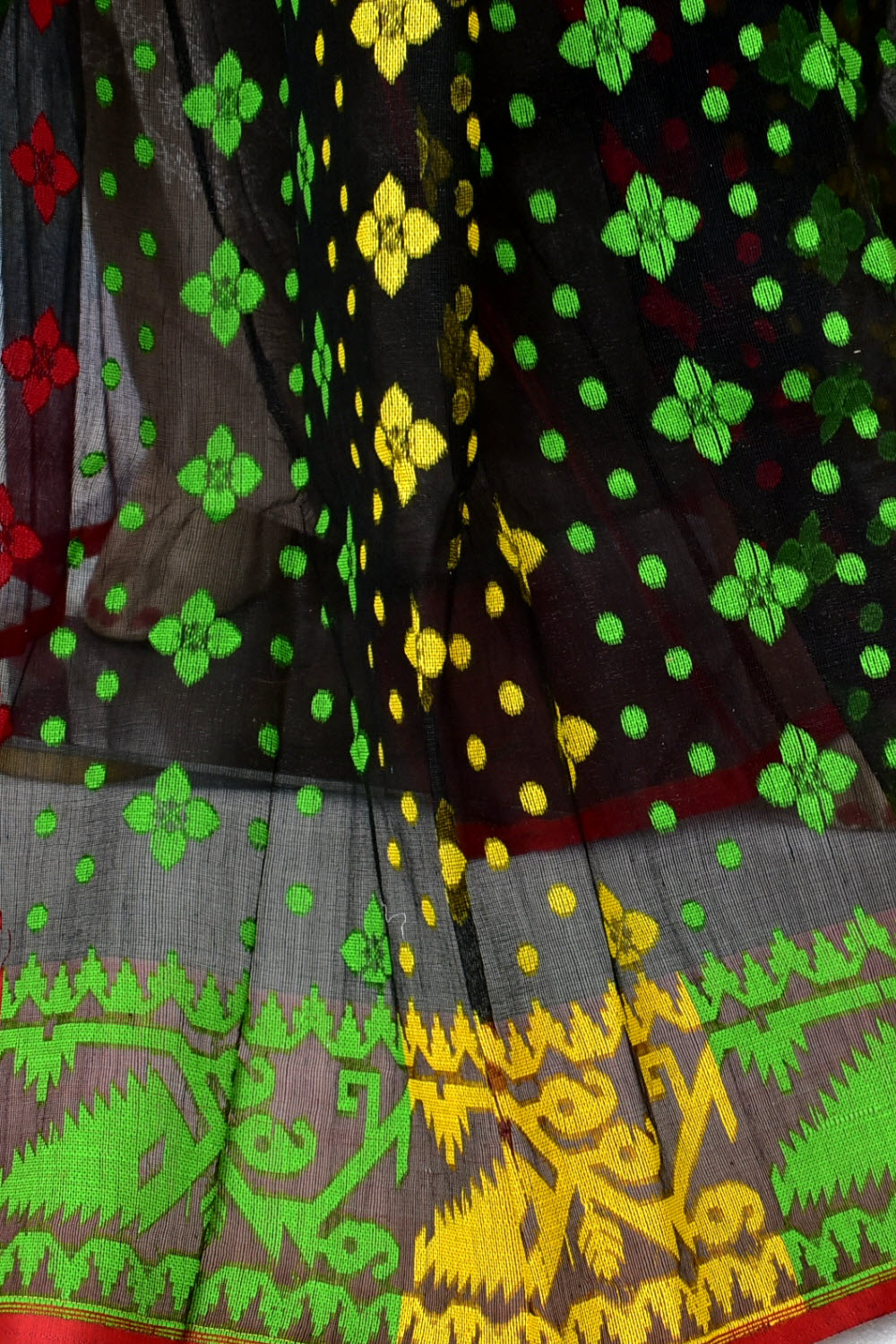 Black-Red Handloom Dhakai Jamdani Tant Cotton Saree