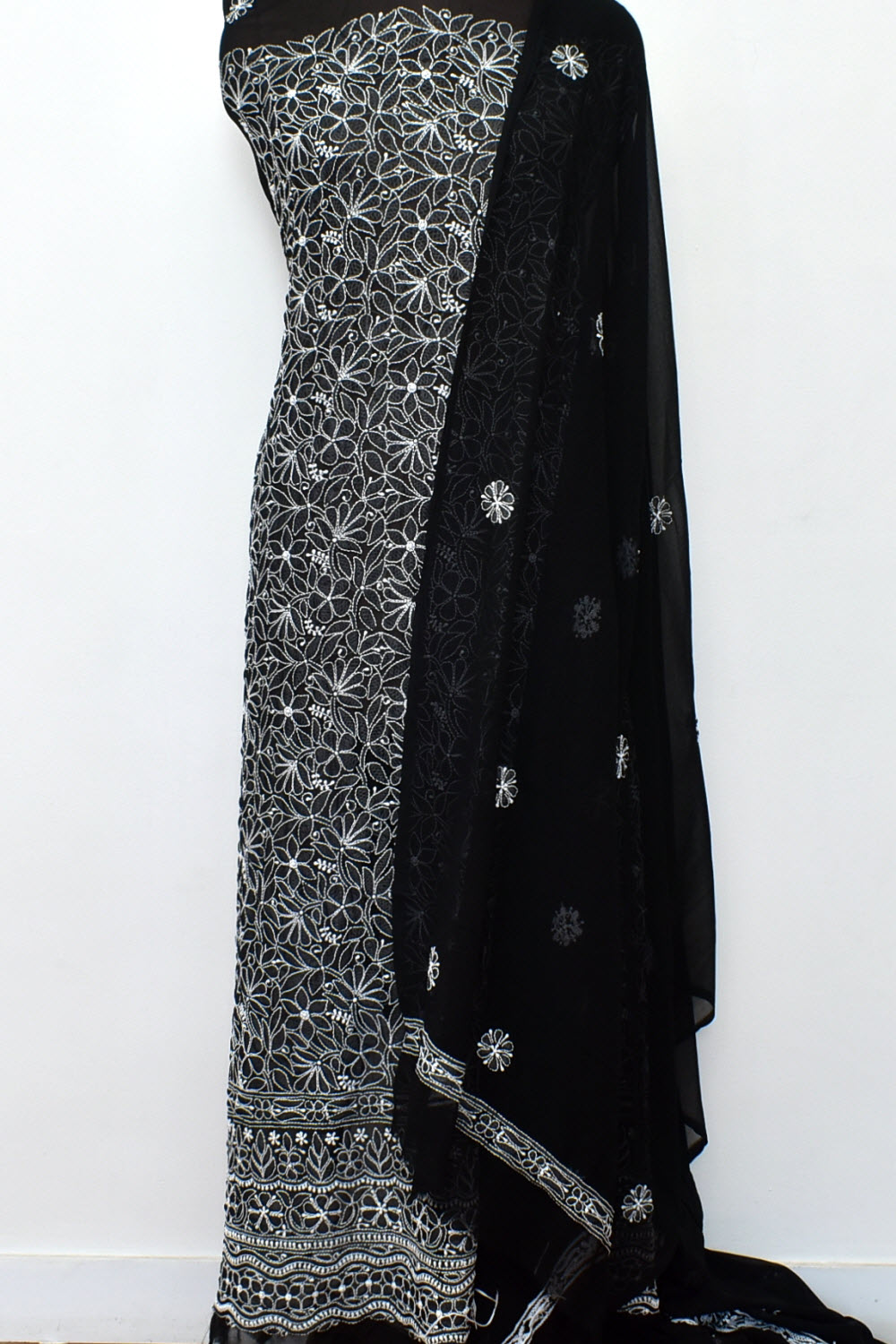 Black Hand Embroidered Chikankari Salwar Kameez with Dupatta 18130