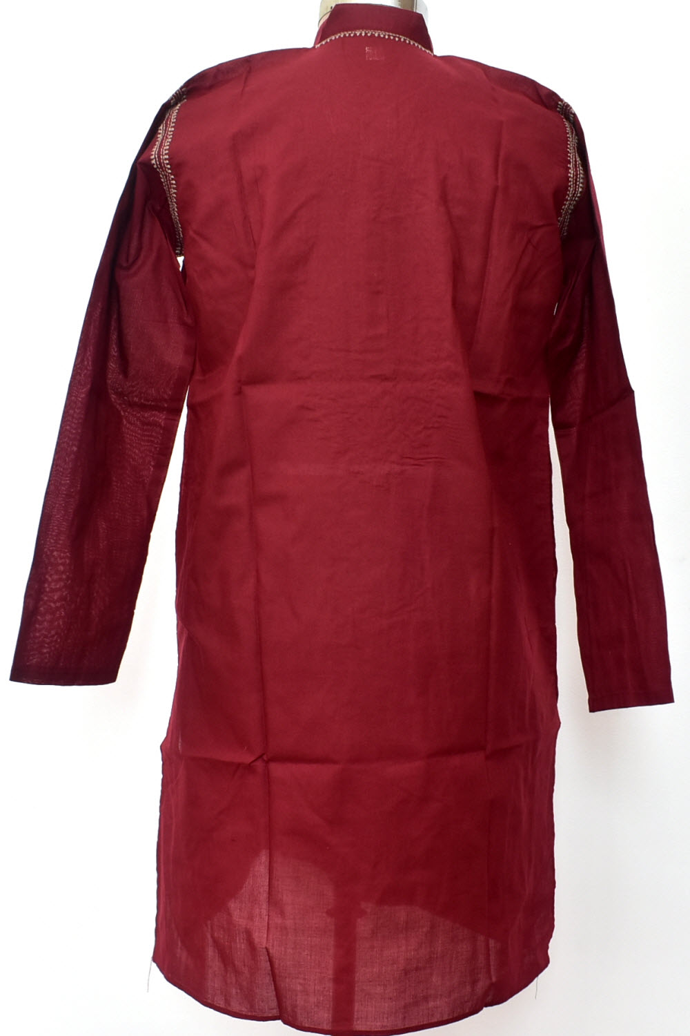 L 42 Maroon Hand Embroidered Chikankari Mens Kurta 18448