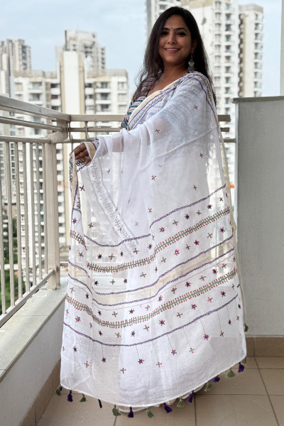 WHITE KOTA DORIA