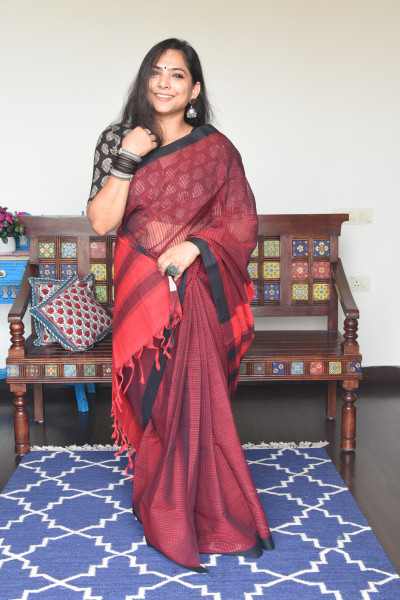 SMALL CHECK RED AND BLACK