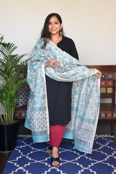 FLORAL WHITE SEA BLUE COTTON SILK