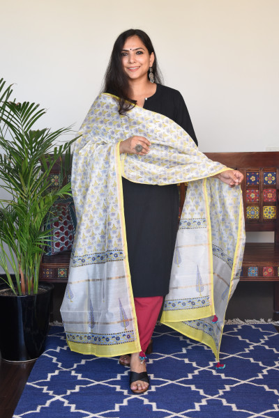 WHITE YELLOW COTTON SILK