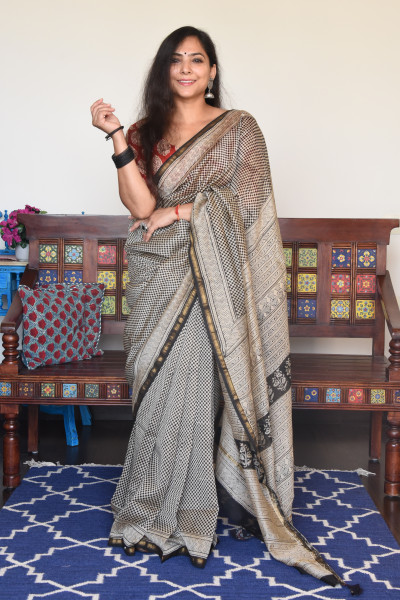 CHEQUERED BLACK